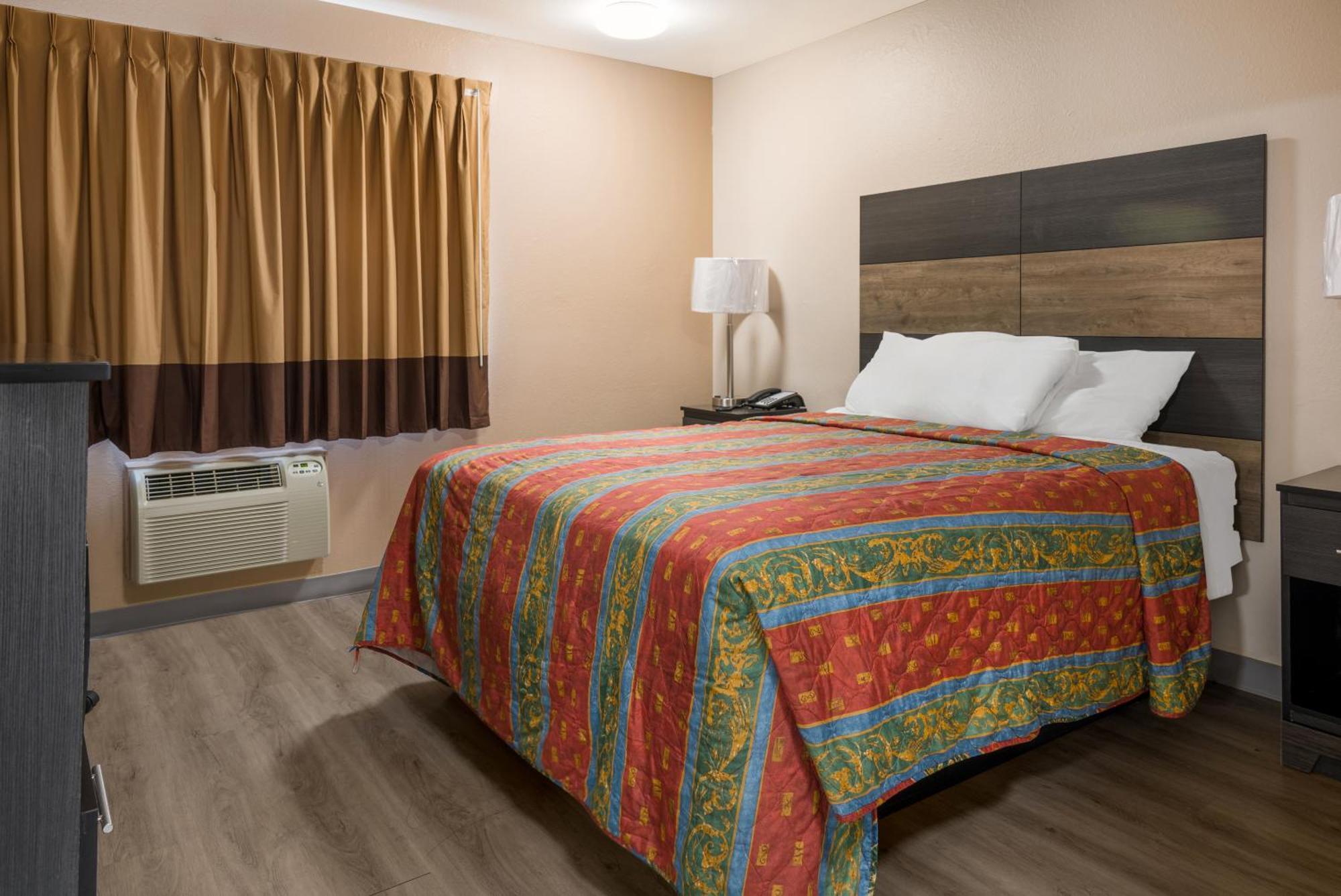 Knights Inn Grand Rapids East Airport Cascade Ngoại thất bức ảnh