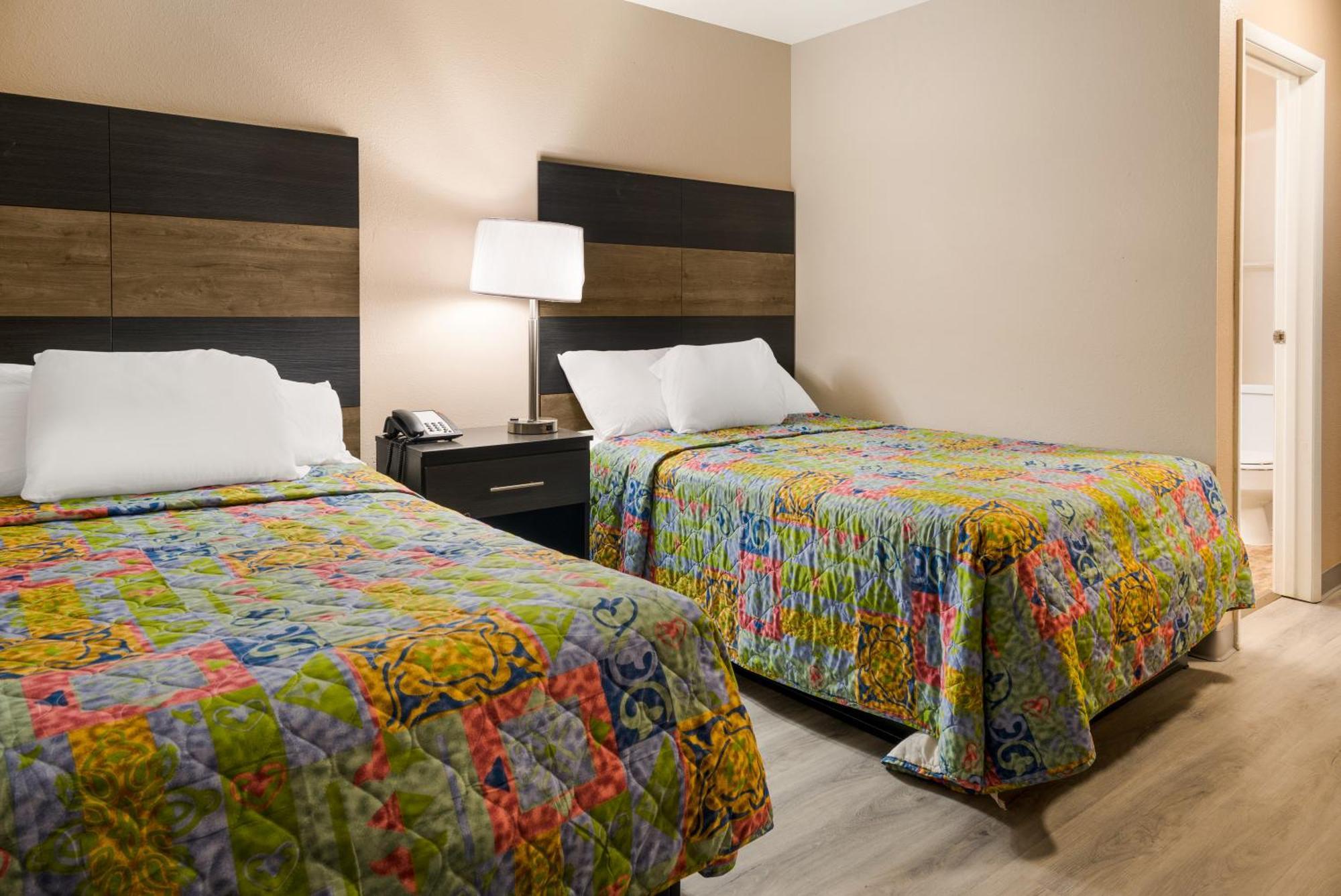 Knights Inn Grand Rapids East Airport Cascade Ngoại thất bức ảnh