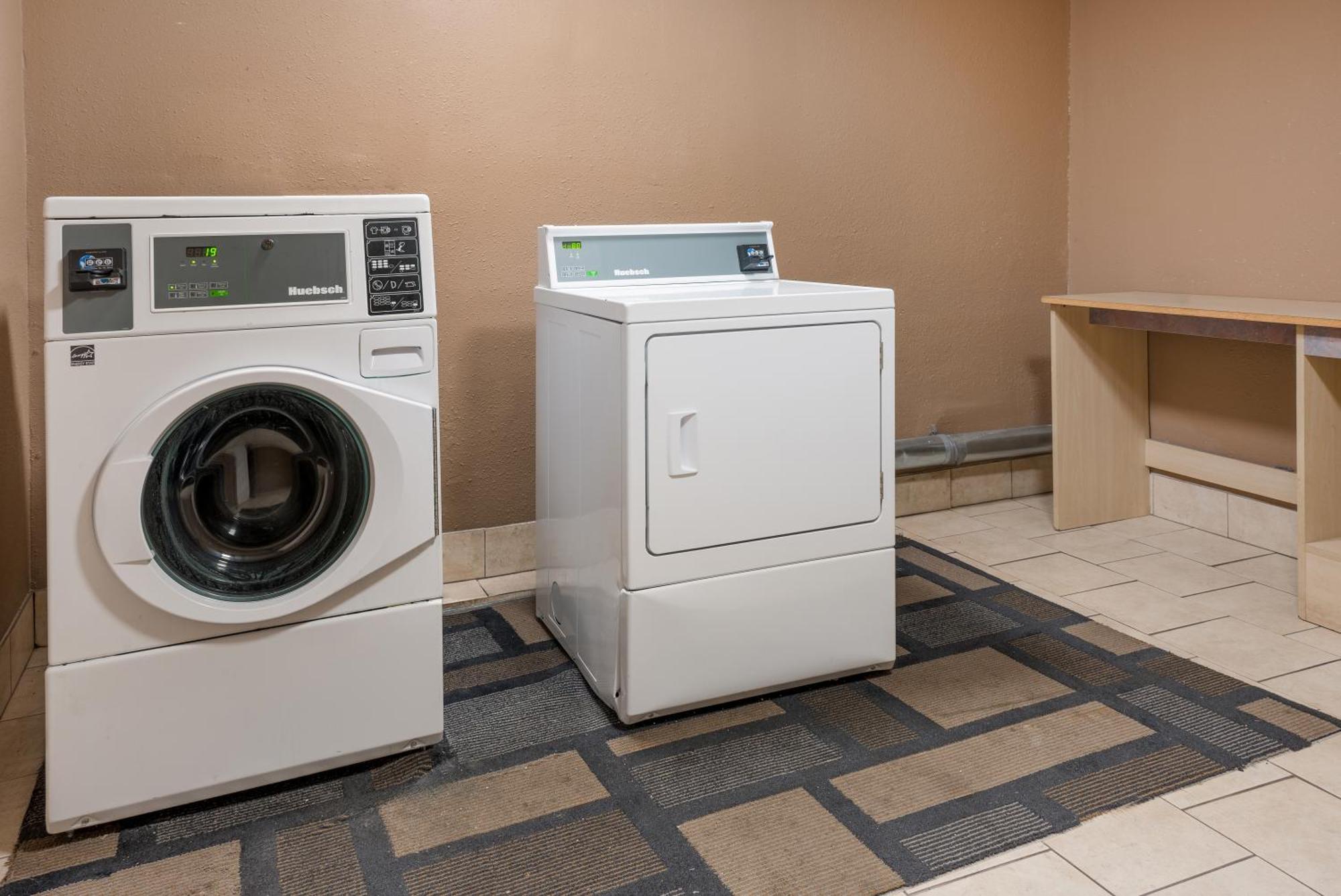 Knights Inn Grand Rapids East Airport Cascade Ngoại thất bức ảnh