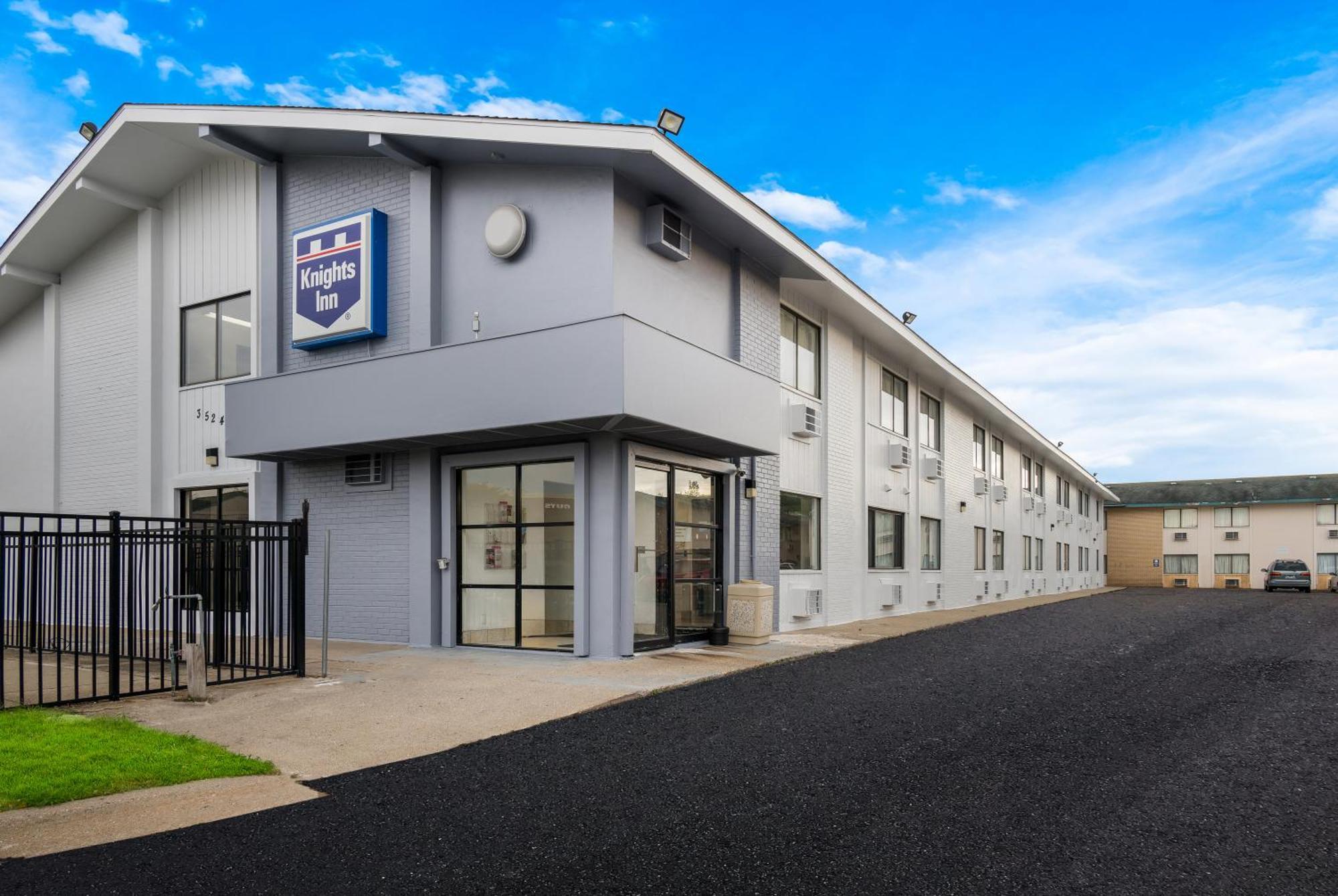Knights Inn Grand Rapids East Airport Cascade Ngoại thất bức ảnh